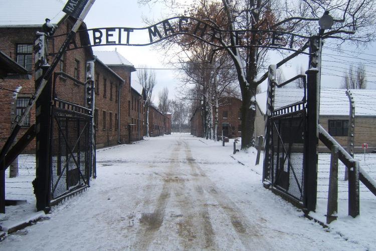 l'ingresso ad Auschwitz