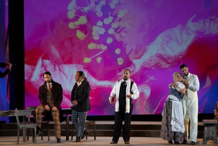 giovani interpreti de L'Amico Fritz di Mascagni a Livorno ad agosto 2021 - foto di Felici Bizzi