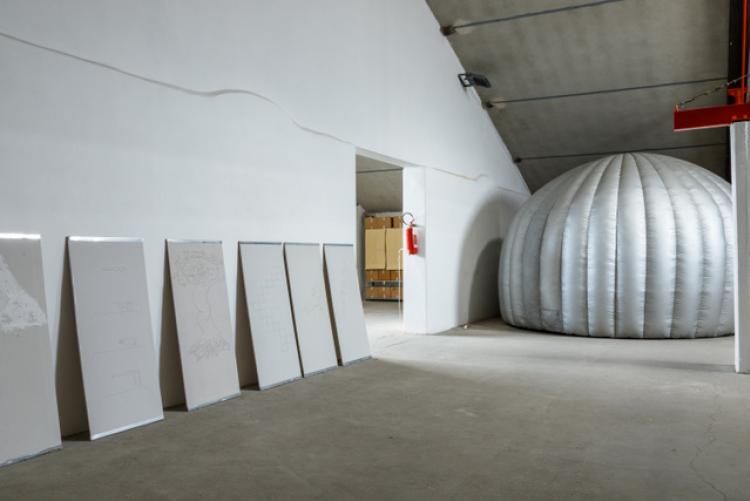 una delle opere in mostra
