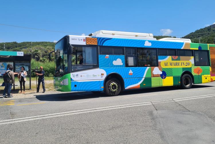 Foto del bus della Linea 20