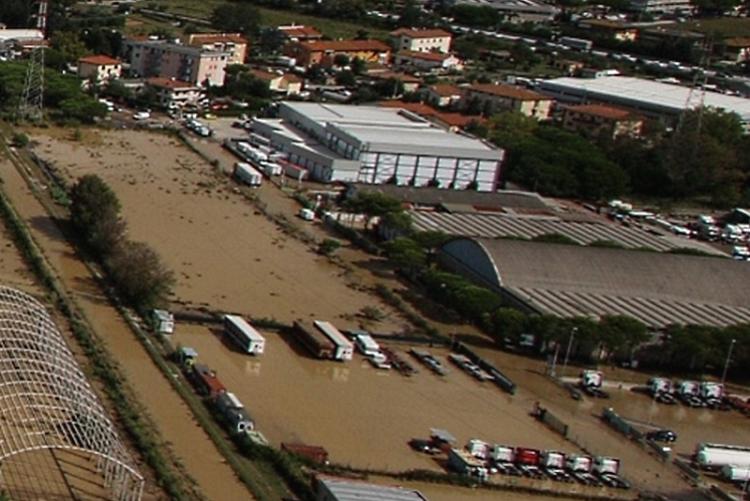 Foto di un'area colpita dall'alluvione del 2017