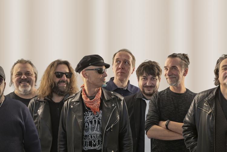 nella foto, la Bandabardò e Cisco
