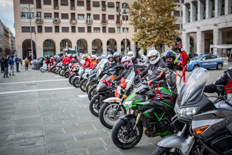nella foto, la prima edizione dell'evento "centaure on the road"