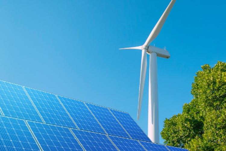 Pannelli fotovoltaici e pale eoliche