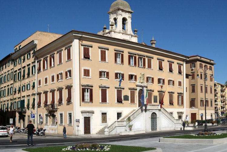 nella foto, il Palazzo Comunale