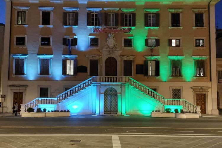 Palazzo Comunale illuminato