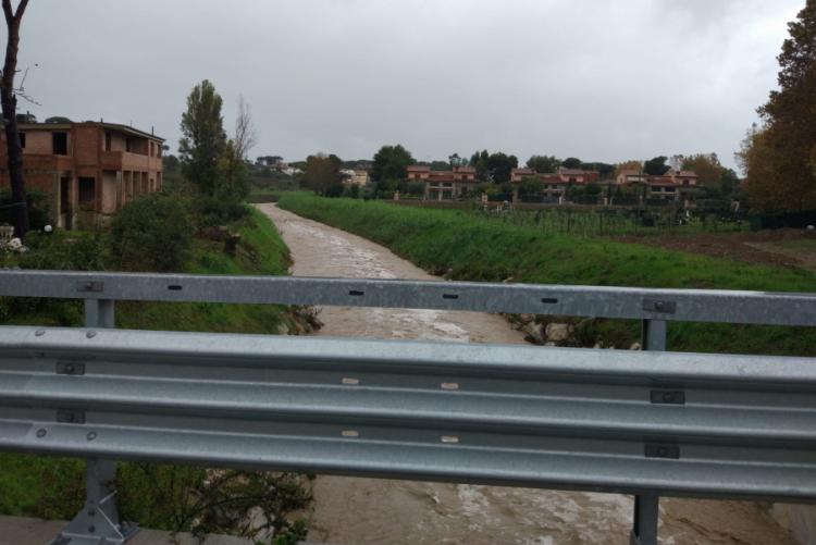 Immagine di un torrente in piena