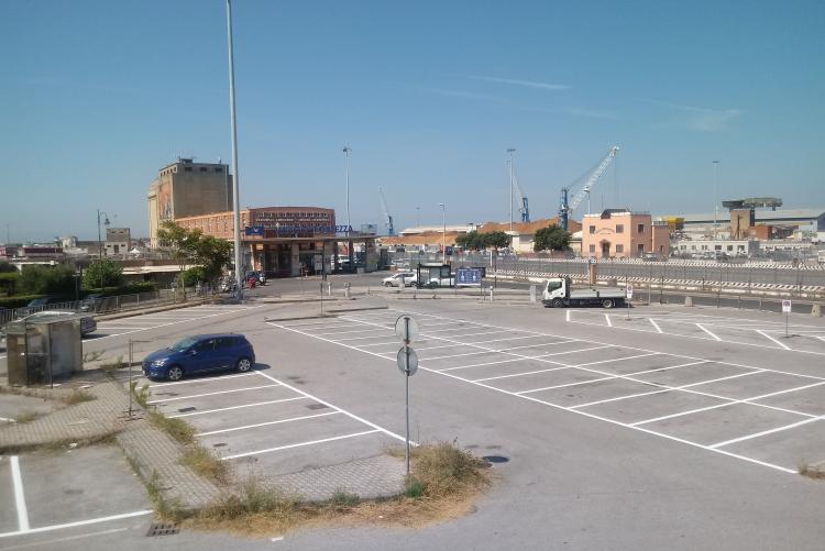 parcheggio santa trinita per residenti