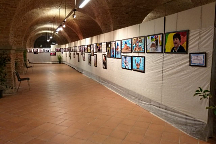 immagine di una foto scattata durante la mostra in Fortezza nuova 