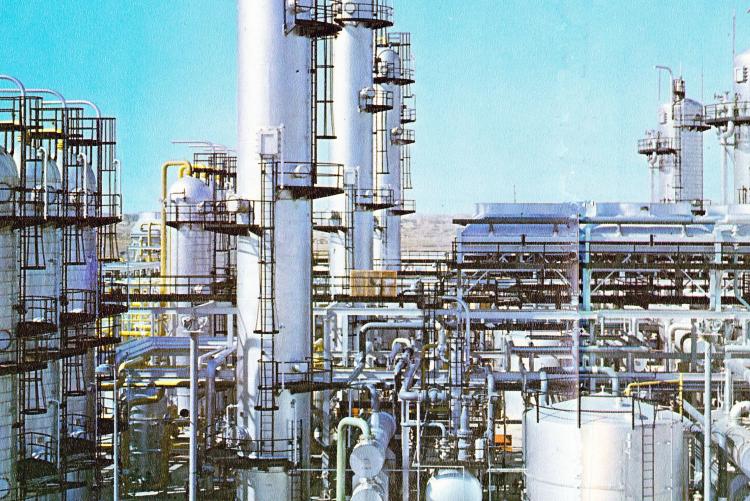 Foto di una raffineria