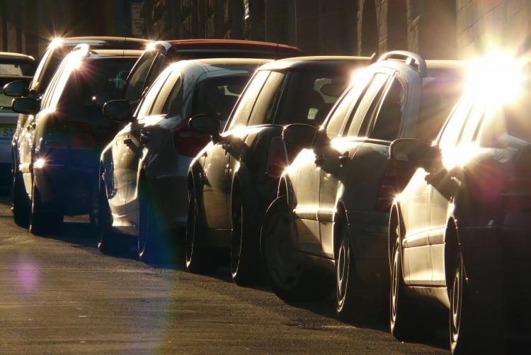 auto automobili parcheggio parcheggiate