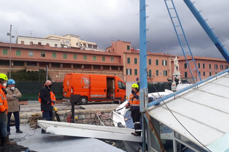 Sopralluogo del Sindaco al cantiere di smantellamento del Ca'Moro