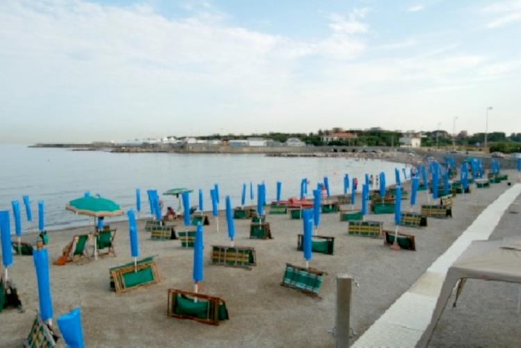 Foto della spiaggia dei Tre Ponti